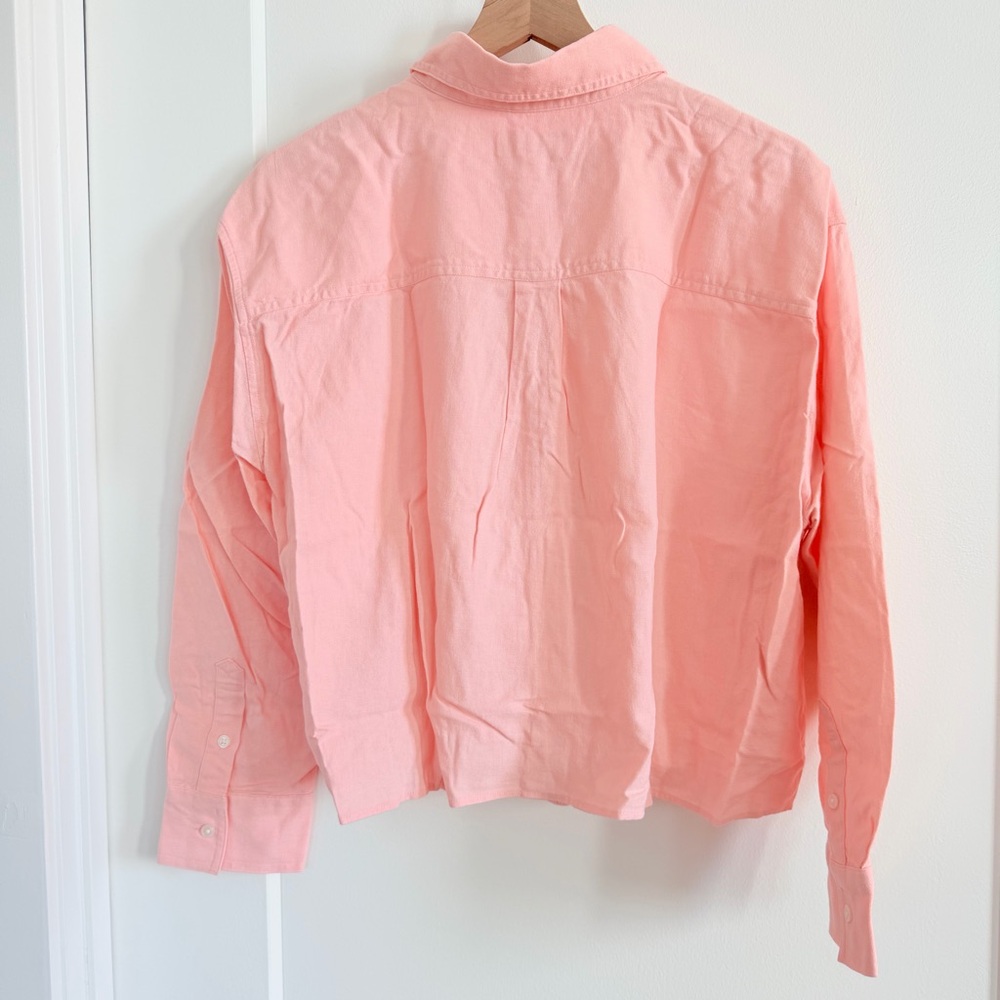 Cropped Banana Republic Salmon Linen Button Down Shirt - Picture 4 of 5